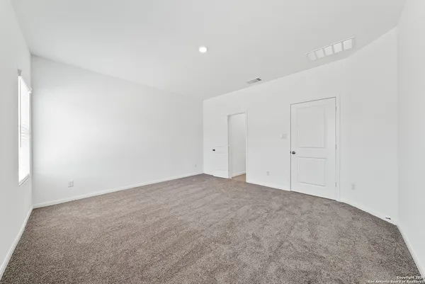 $2,200 | 31823 Christmas Rose, Bulverde, TX 78163