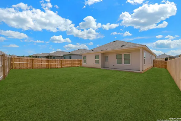 $2,200 | 31823 Christmas Rose, Bulverde, TX 78163