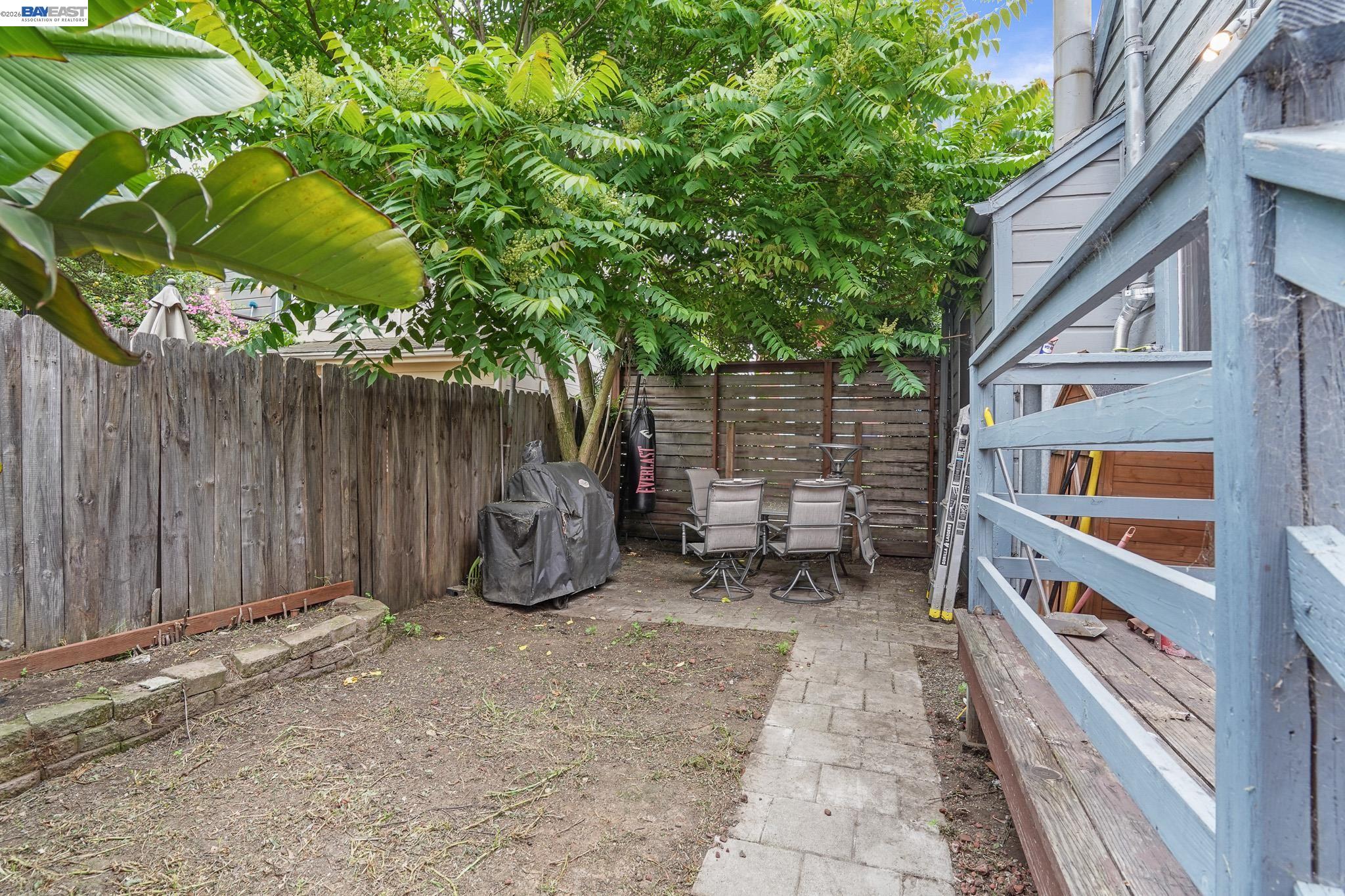 502 Lewis Street Oakland, CA 94607 - Photo 18 of 26