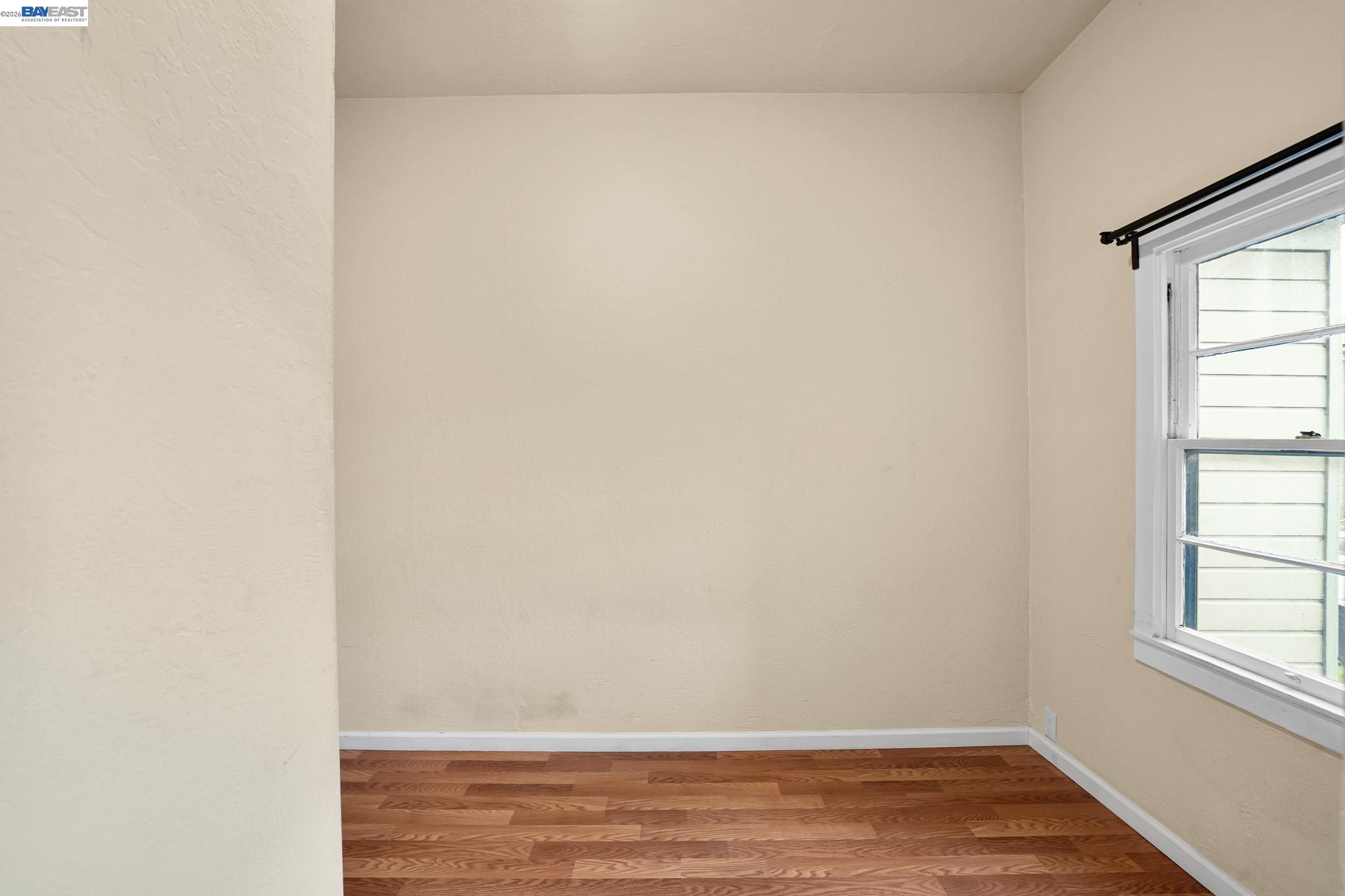 502 Lewis Street Oakland, CA 94607 - Photo 8 of 26