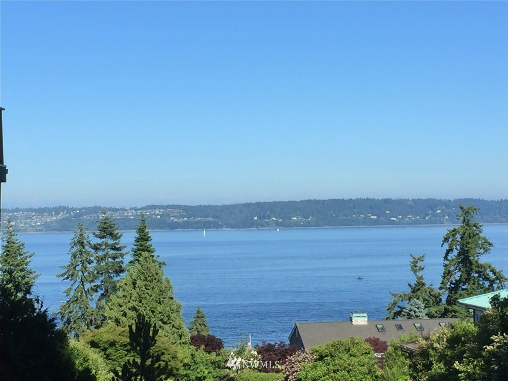 21405 President Point Road Northeast Kingston, WA 98346 - Photo 4 of 17 Gallery Image 4