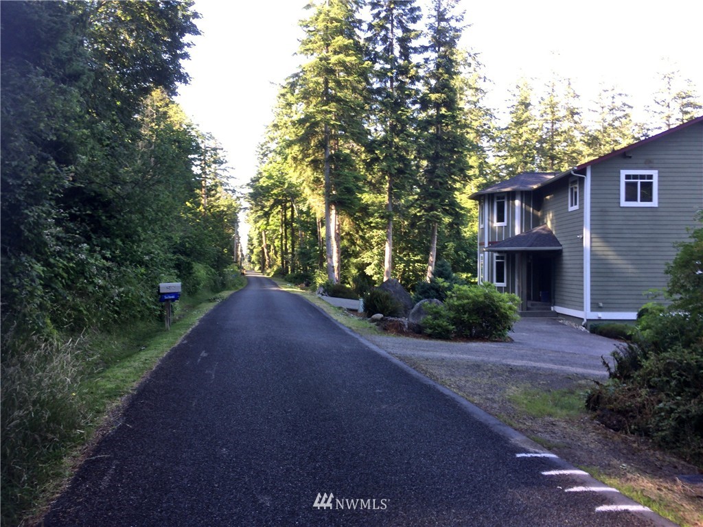 21405 President Point Road Northeast Kingston, WA 98346 - Photo 9 of 17 Gallery Image 9