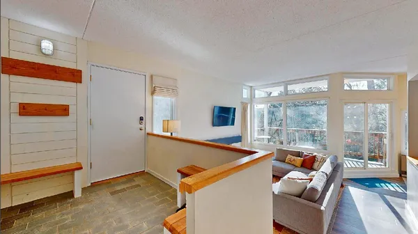 $305,000 | 42 Lower Phase Road, Unit 23, Warren, VT 05674