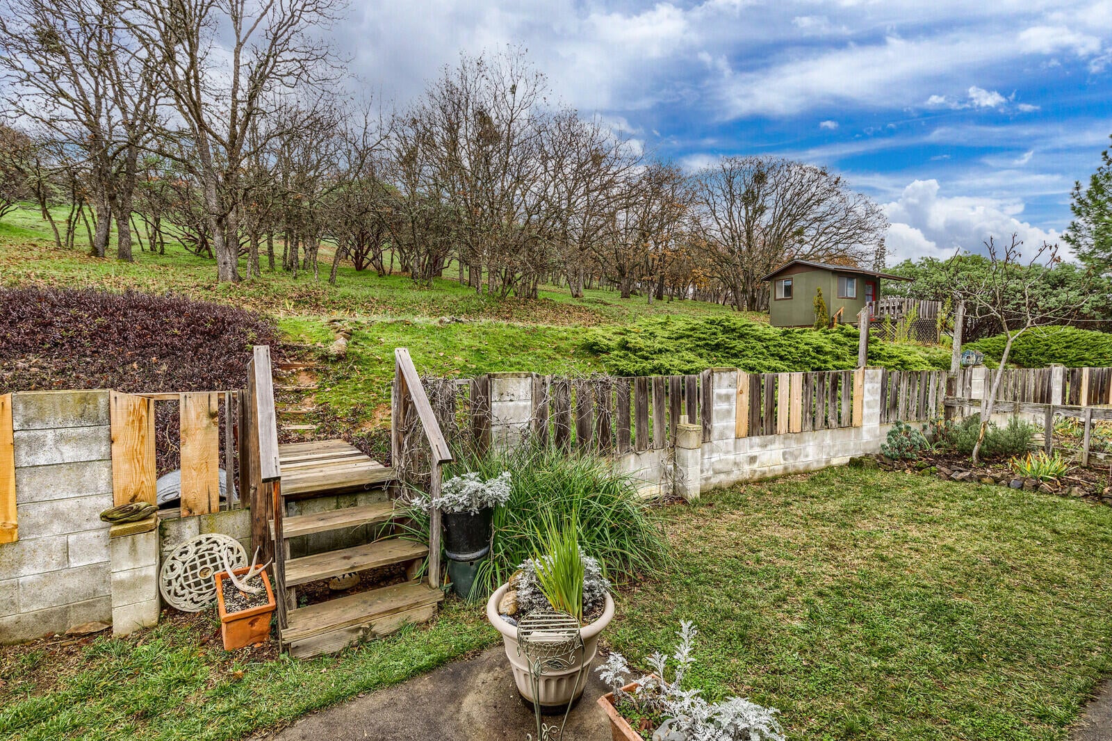 6674 Pioneer Road Medford, OR 97501 - Photo 56 of 68 09_PR_9_mls