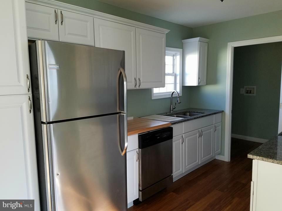 234 Sycamore Road Elkton, MD 21921 - Photo 2 of 22 Kitchen