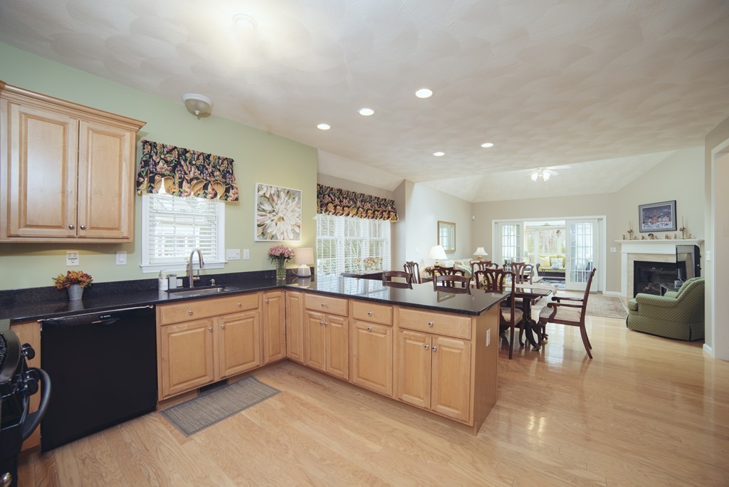 3 Raymond Court, Unit 3 Georgetown, MA 01833 - Photo 7 of 22 Gallery Image 7