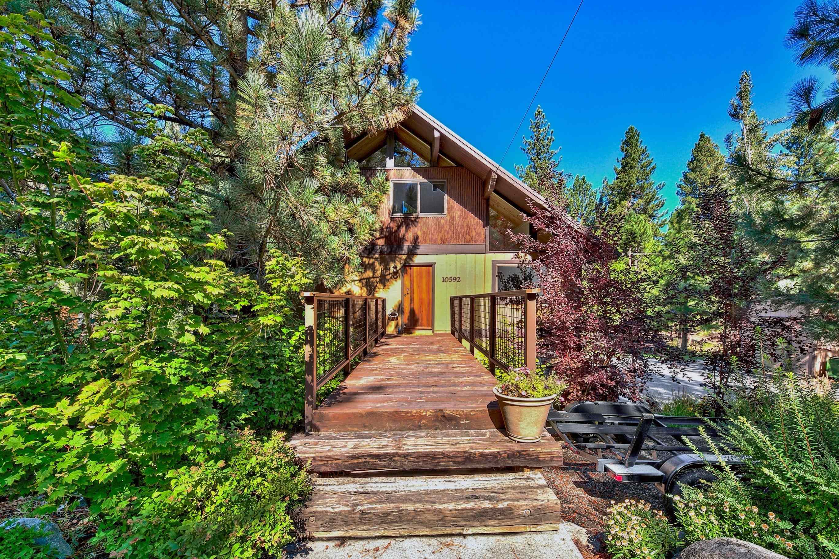 10592 Martis Valley Road Truckee, CA 96161 - Photo 18 of 21 Gallery Image 18