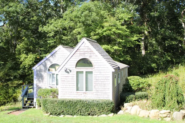 $2,690,000 | 55 Old House Way, West Tisbury, MA 02568