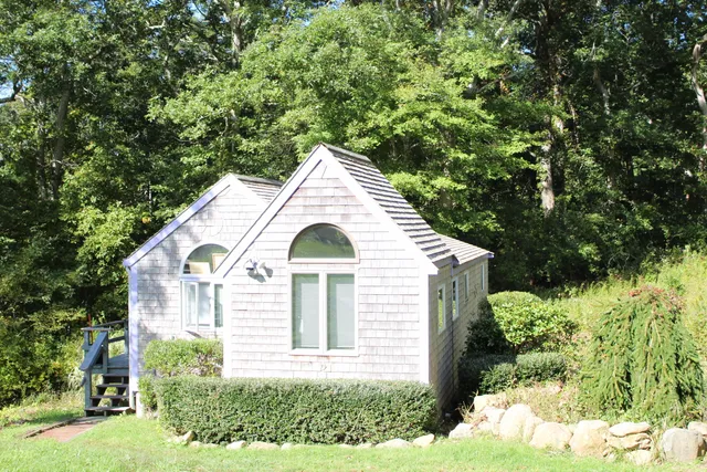 $2,690,000 | 55 Old House Way, West Tisbury, MA 02568