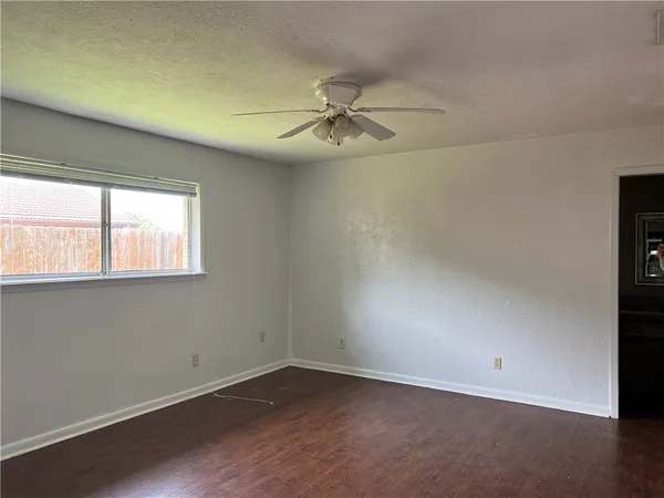 $1,800 | 2203 Windsor Drive, Bryan, TX 77802