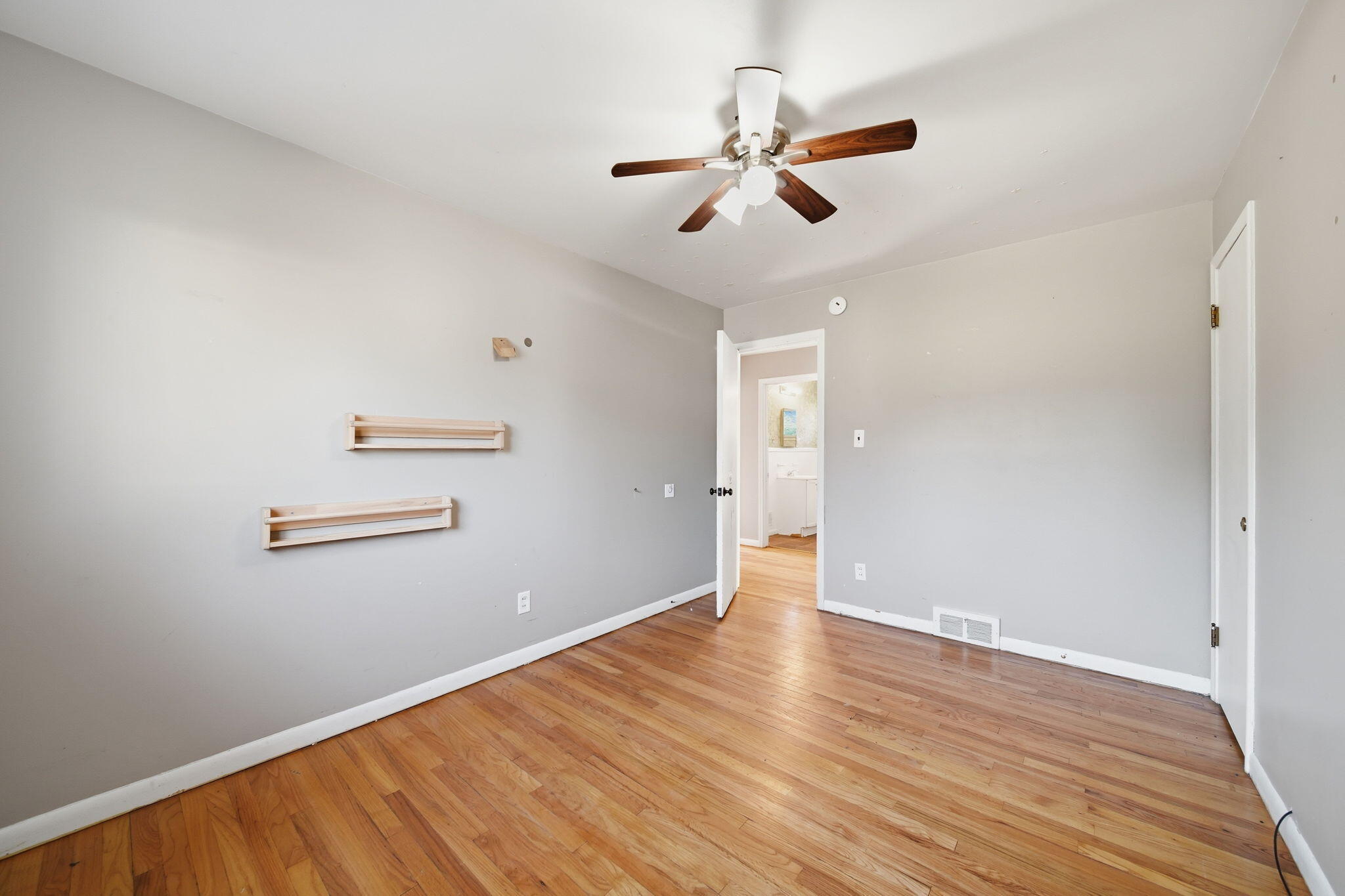1241 Grove Road Ypsilanti, MI 48198 - Photo 13 of 35 13-web-or-mls-DSC06057
