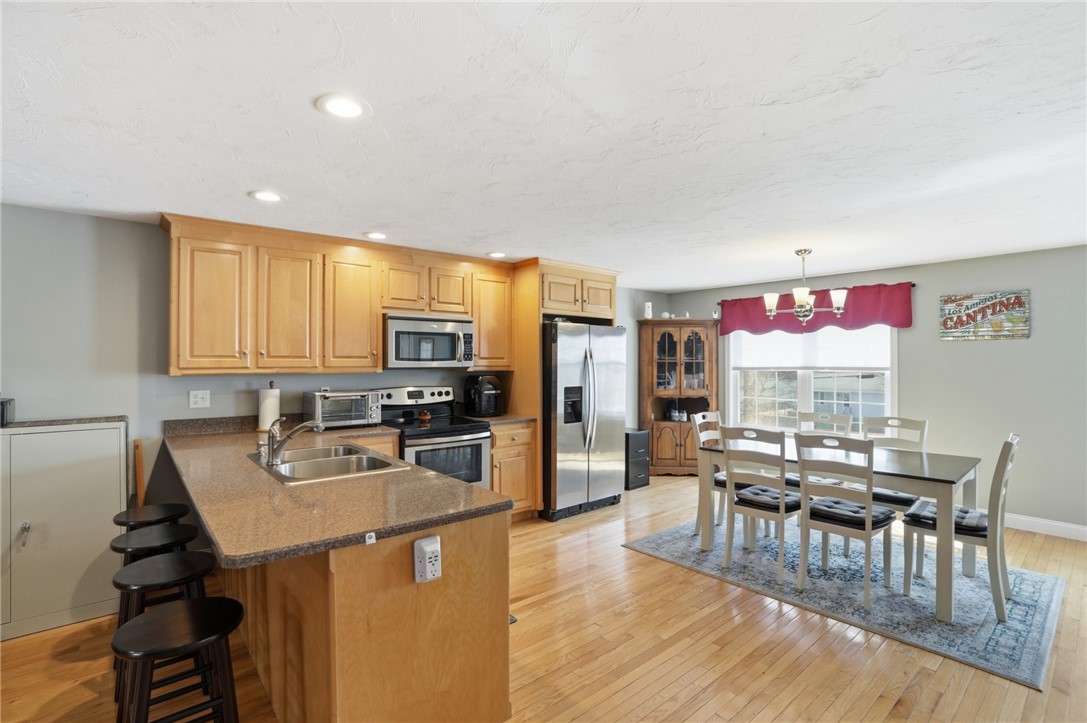 272 Cass Avenue, Unit 3 Woonsocket, RI 02895 - Photo 3 of 42