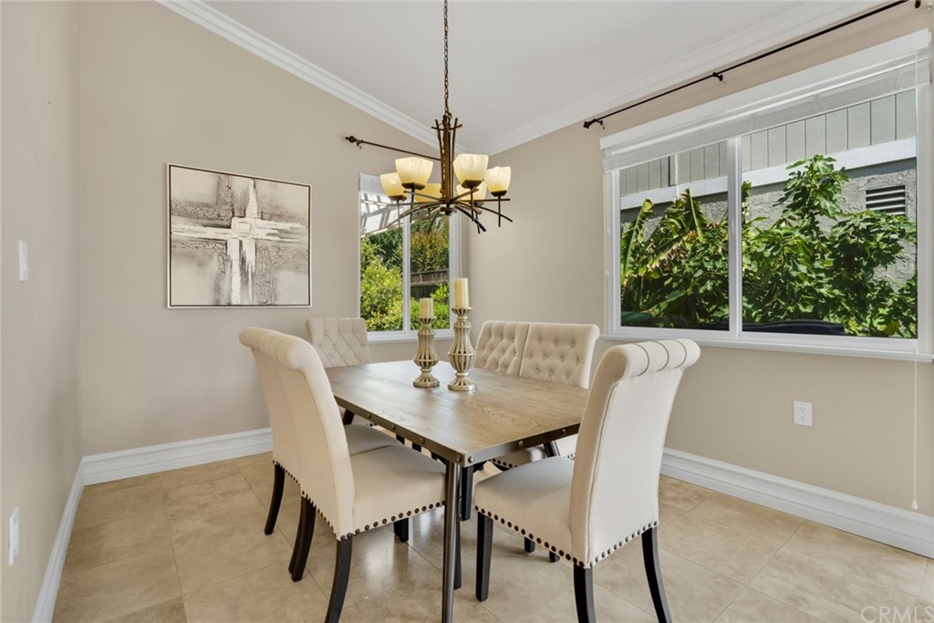 10 Blue River Irvine, CA 92604 - Photo 4 of 18