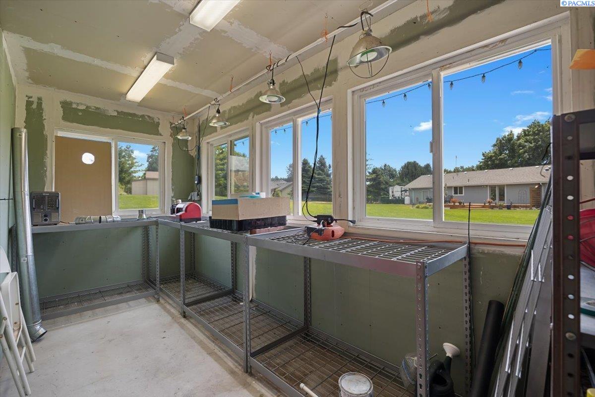 96604 East Clover Road Kennewick, WA 99338 - Photo 45 of 48 Gallery Image 45