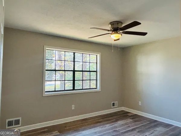 $1,995 | 6165 Radford Drive, Riverdale, GA 30296