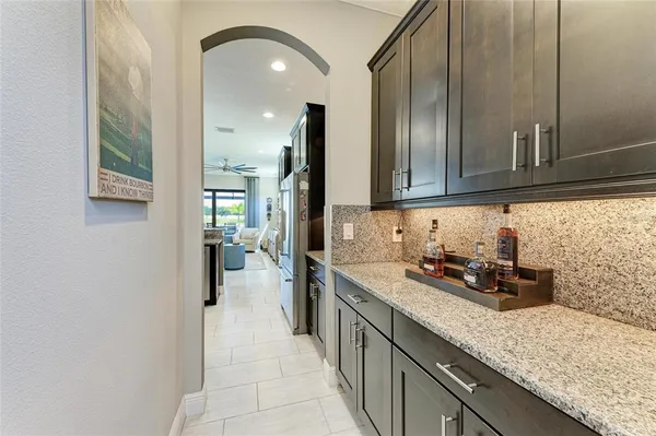 $995,000 | 10215 Marbella Drive, Bradenton, FL 34211