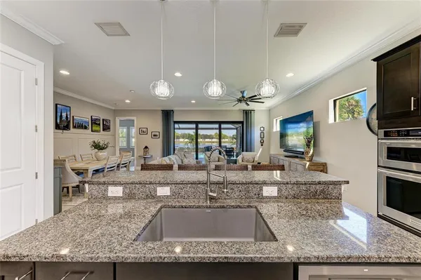 $995,000 | 10215 Marbella Drive, Bradenton, FL 34211
