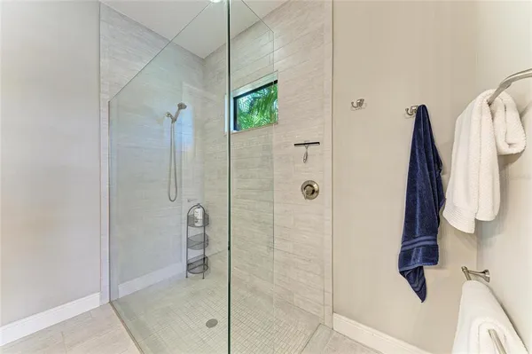 $995,000 | 10215 Marbella Drive, Bradenton, FL 34211