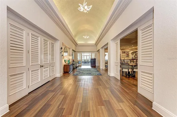 $995,000 | 10215 Marbella Drive, Bradenton, FL 34211