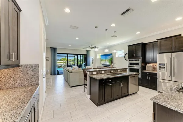 $995,000 | 10215 Marbella Drive, Bradenton, FL 34211
