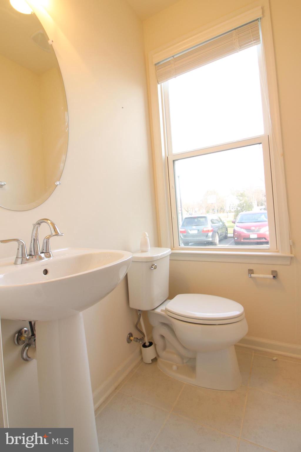 8919 Quarry Road Manassas, VA 20110 - Photo 6 of 21 Main Level Powder Room
