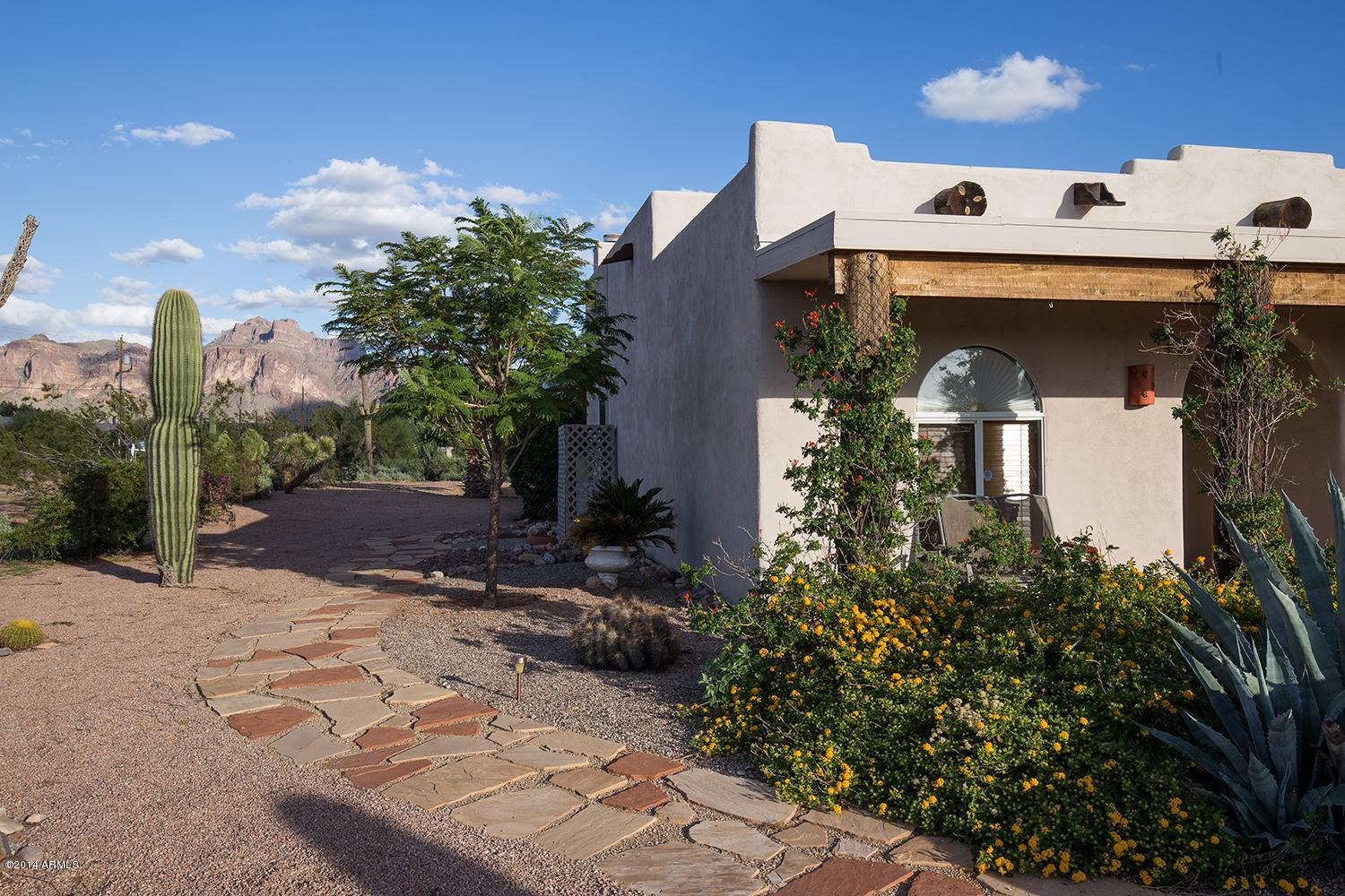 1265 North Tomahawk Road Apache Junction, AZ 85119 - Photo 3 of 21 view2