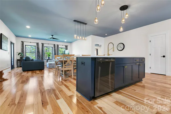 $899,000 | 71 Hidden Pond Lane, Brevard, NC 28712