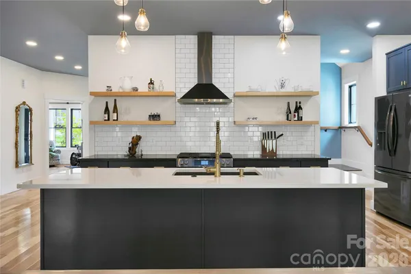 $899,000 | 71 Hidden Pond Lane, Brevard, NC 28712