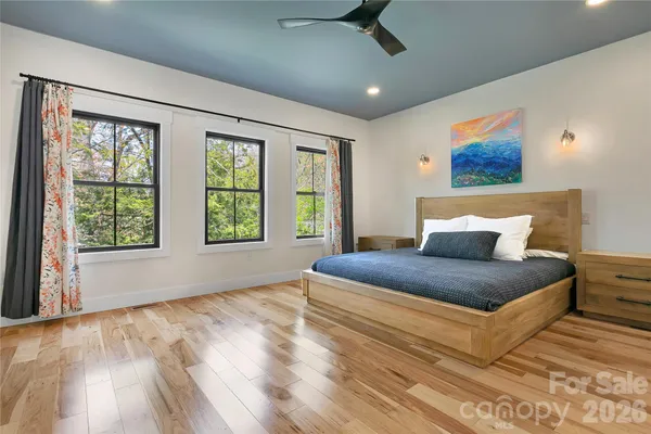 $899,000 | 71 Hidden Pond Lane, Brevard, NC 28712