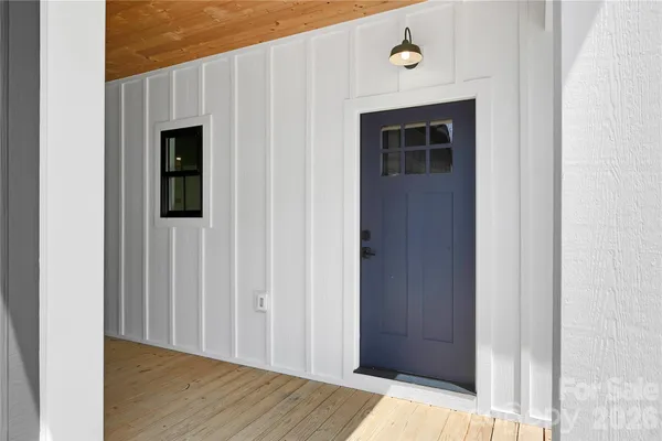 $899,000 | 71 Hidden Pond Lane, Brevard, NC 28712