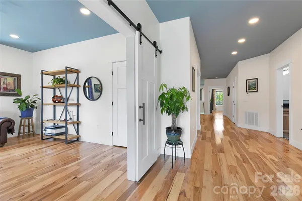 $899,000 | 71 Hidden Pond Lane, Brevard, NC 28712