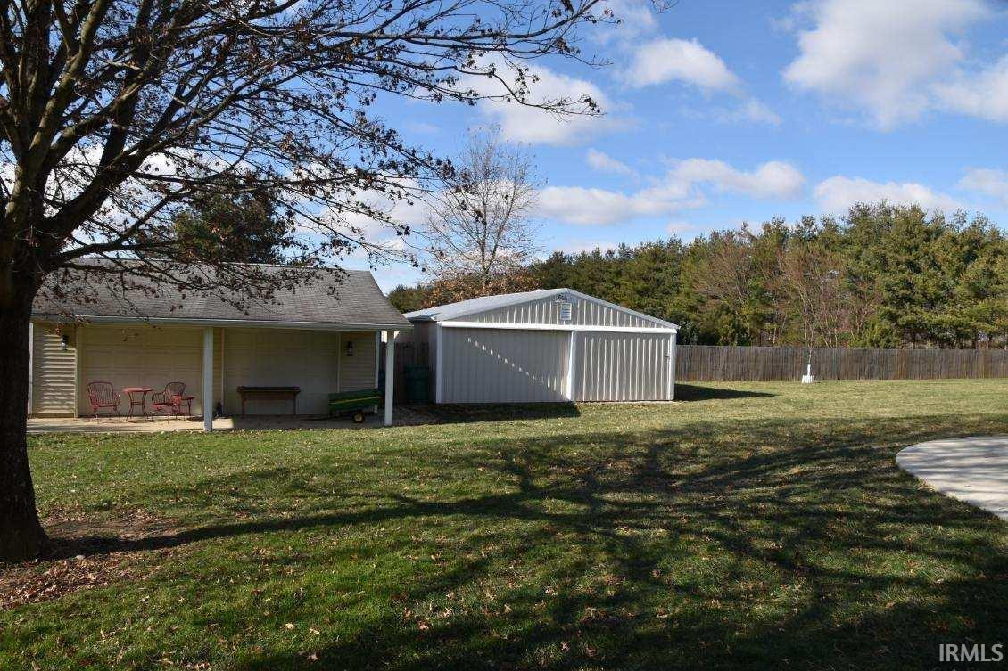 2805 South Whitney Road Selma, IN 47383 - Photo 2 of 36