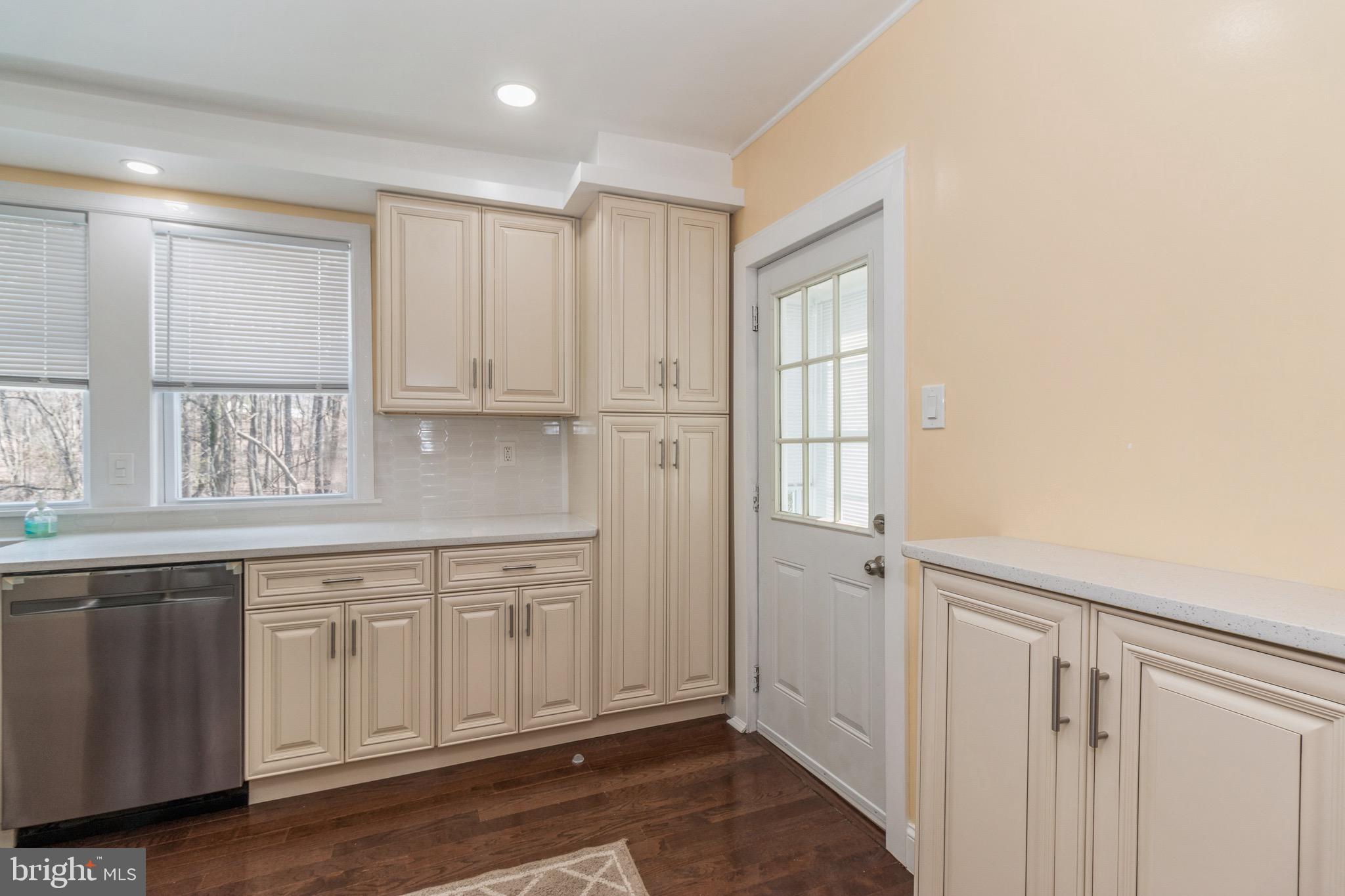 143 Garfield Avenue Clementon, NJ 08021 - Photo 7 of 25