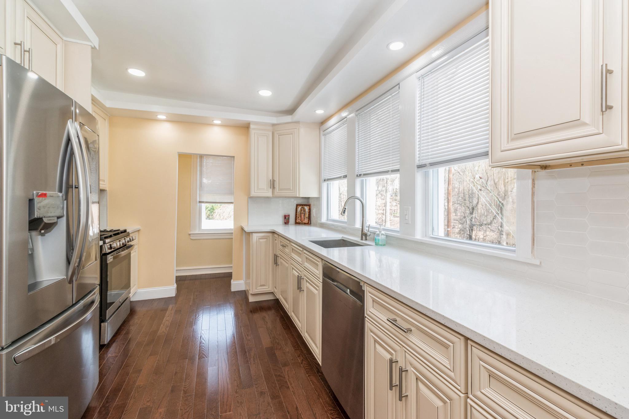 143 Garfield Avenue Clementon, NJ 08021 - Photo 8 of 25