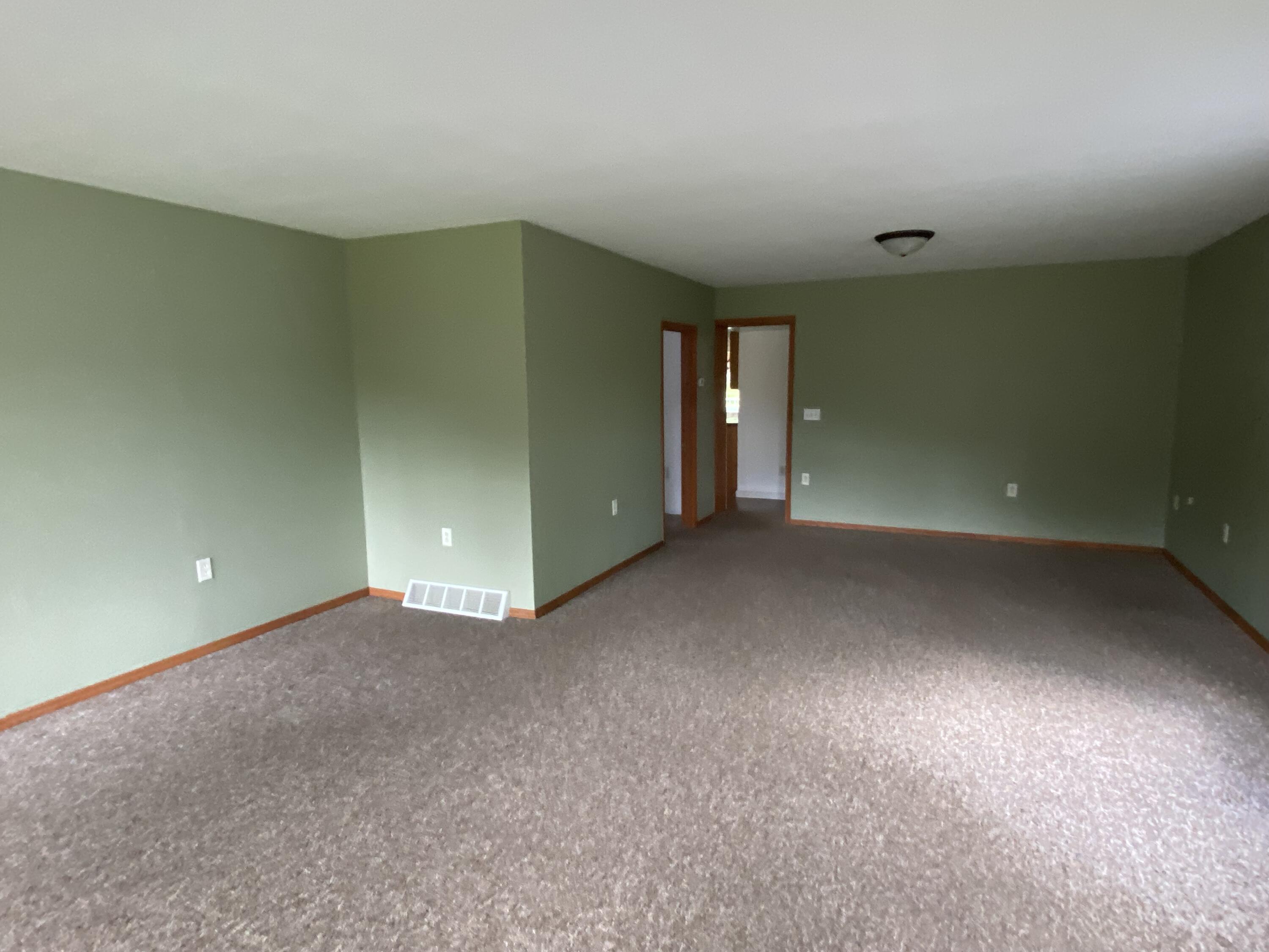 N12425 Freele Road Wausaukee, WI 54177 - Photo 8 of 31 IMG_0201