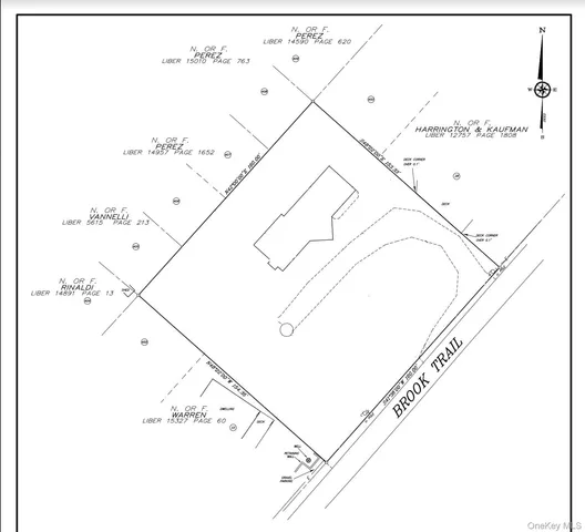 a picture of white wall with white walls