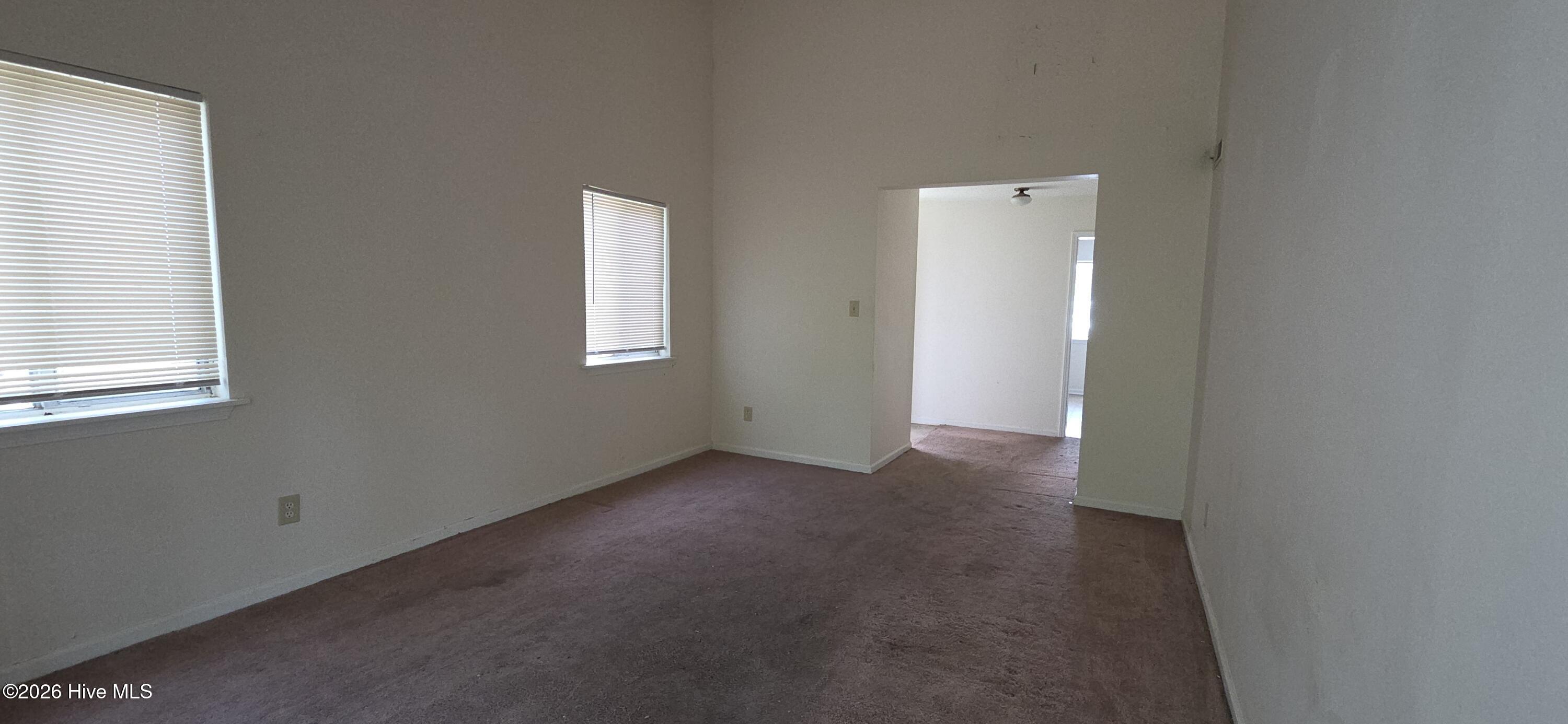90 Balsam Road Jacksonville, NC 28546 - Photo 5 of 11 Living Room