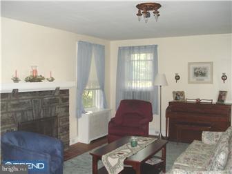 101 Strathmore Road Havertown, PA 19083 - Photo 4 of 12 Unit #2