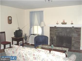 101 Strathmore Road Havertown, PA 19083 - Photo 5 of 12 Unit #2