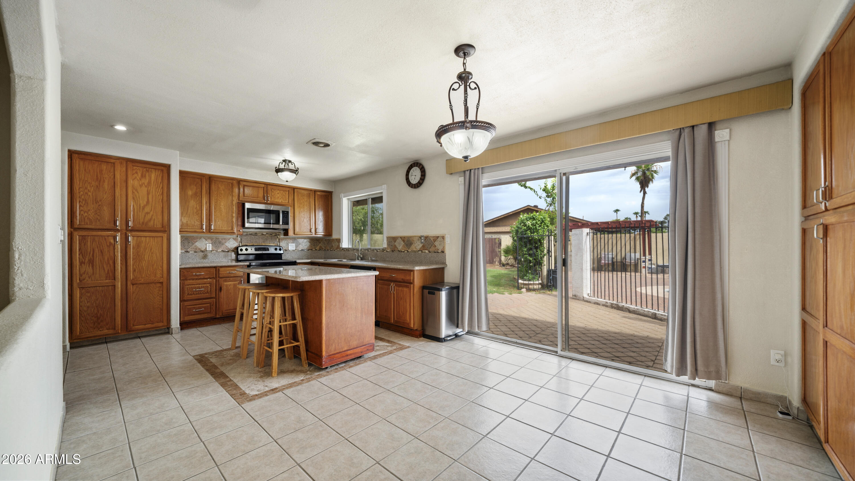 2908 East Cactus Road Phoenix, AZ 85032 - Photo 14 of 40 2908 E Cactus Rd - 9
