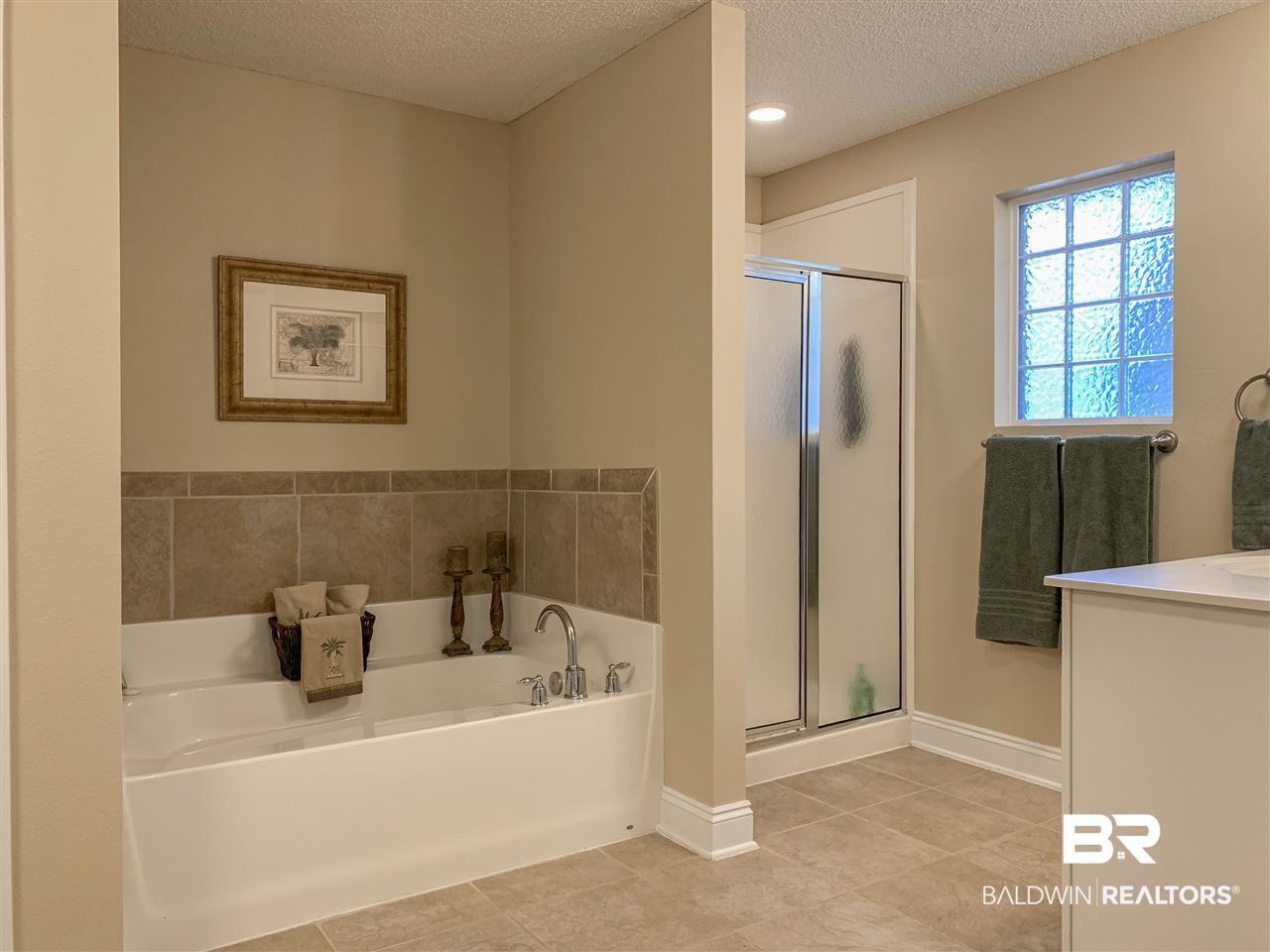 27724 Oakachoy Loop Daphne, AL 36526 - Photo 24 of 40 Master Bath
