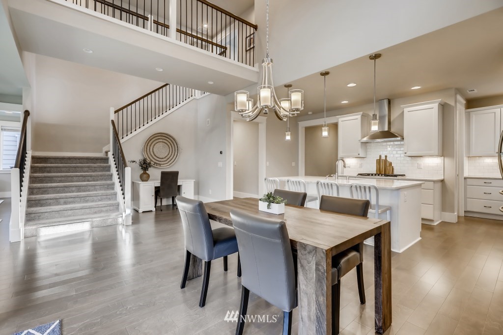 269 Graham Avenue Southeast Renton, WA 98059 - Photo 11 of 36