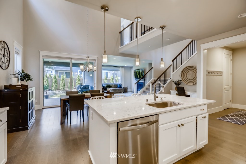 269 Graham Avenue Southeast Renton, WA 98059 - Photo 15 of 36
