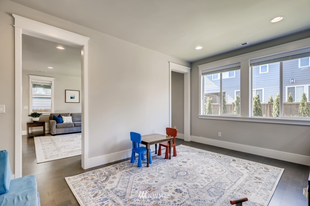 269 Graham Avenue Southeast Renton, WA 98059 - Photo 18 of 36