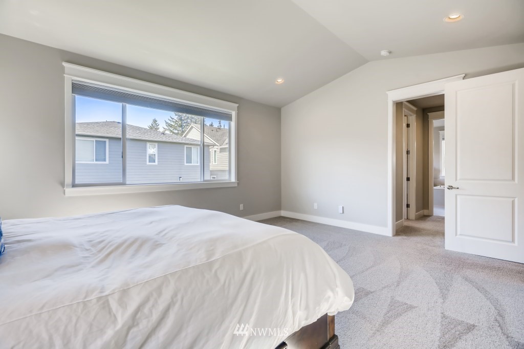 269 Graham Avenue Southeast Renton, WA 98059 - Photo 22 of 36