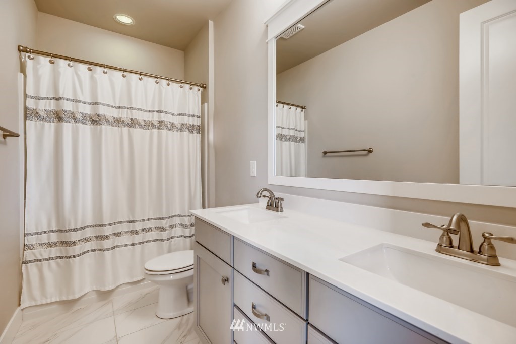 269 Graham Avenue Southeast Renton, WA 98059 - Photo 29 of 36