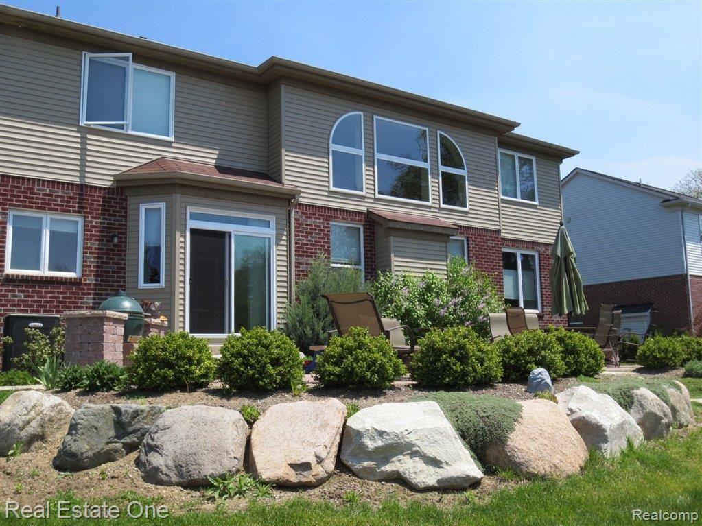 3746 Connors Drive Rochester, MI 48307 - Photo 23 of 23 BACK VIEW