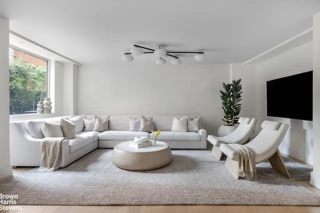 $4,520,000 | 501 East 79th Street, Unit 2EF | Upper East Side