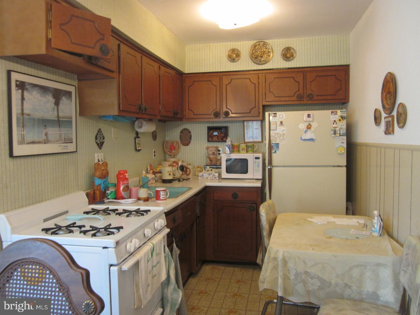 3252 Tara Road Philadelphia, PA 19154 - Photo 8 of 13