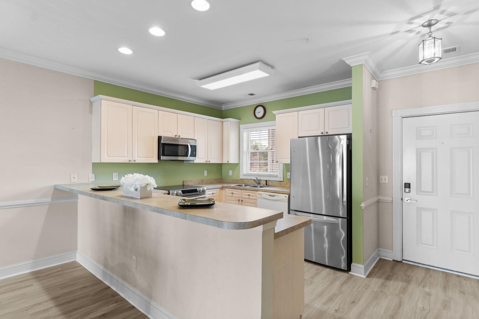 4895 Luster Leaf Circle, Unit 303 Myrtle Beach, SC 29577 - Photo 3 of 40